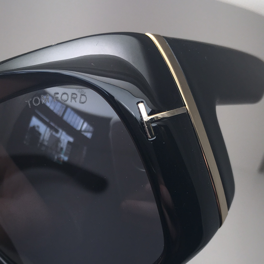 Tom Ford TF733 – Asterix Eyewear